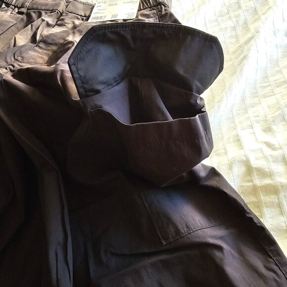 Uniqlo Easy Cargo Pants - 2024 - Black - Sz S - NWT - Picture 10 of 15